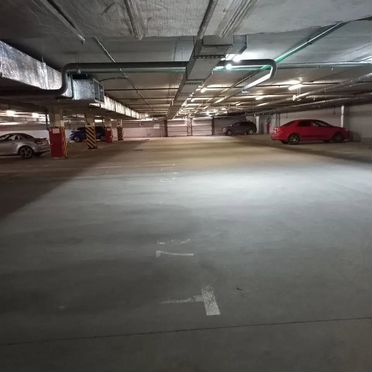 Машиноместо, 12 м²