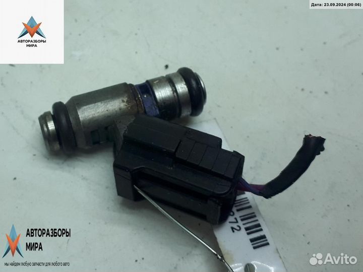 Форсунка Volkswagen Golf 4 2003 036031T