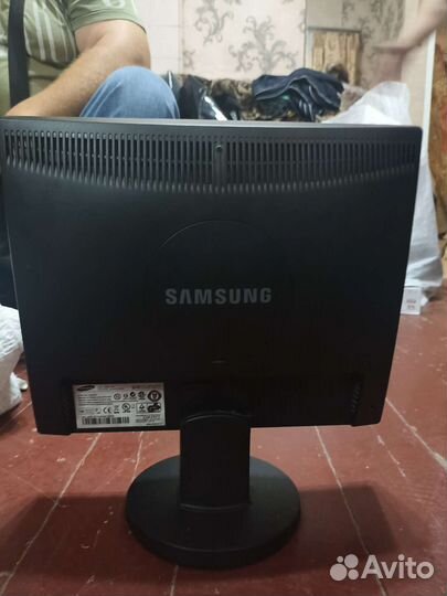 Монитор Samsung 17