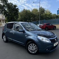 Renault Sandero 1.6 AT, 2011, 147 000 км, с пробегом, цена 730 000 руб.