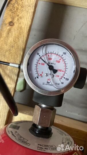 Заправка гидроаккумуляторов азотом