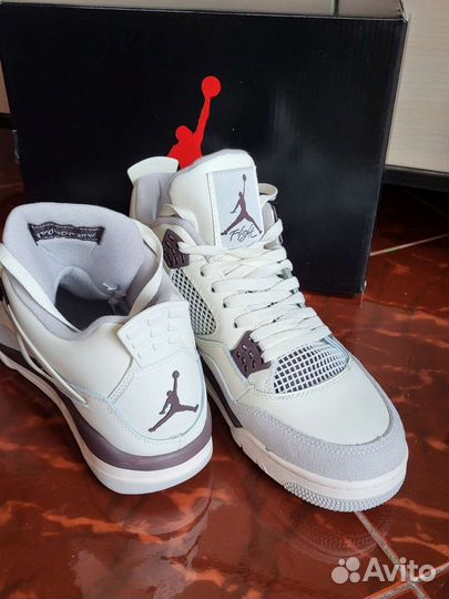 Nike air jordan 4 retro