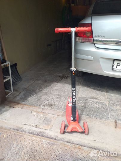 Самокат детский со светящимися колёсами