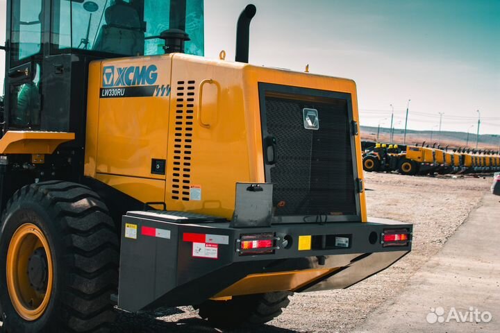 Фронтальный погрузчик XCMG LW330RU, 2024