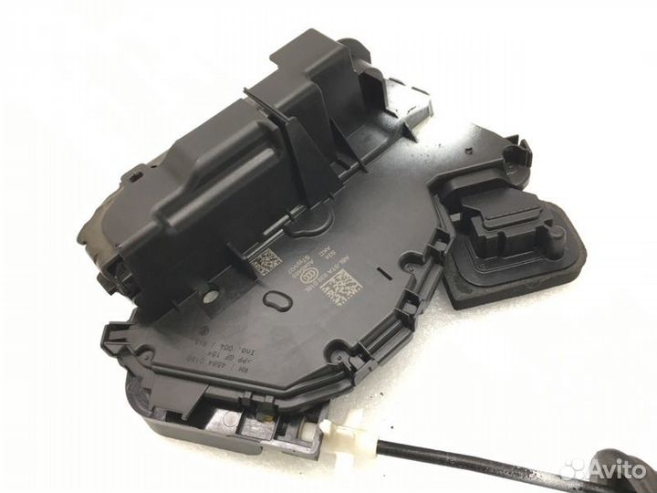 Замок двери задний правый Volkswagen Polo 6 1.6