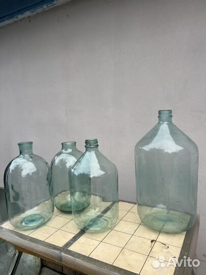 Бутыли стеклянные 10,20л