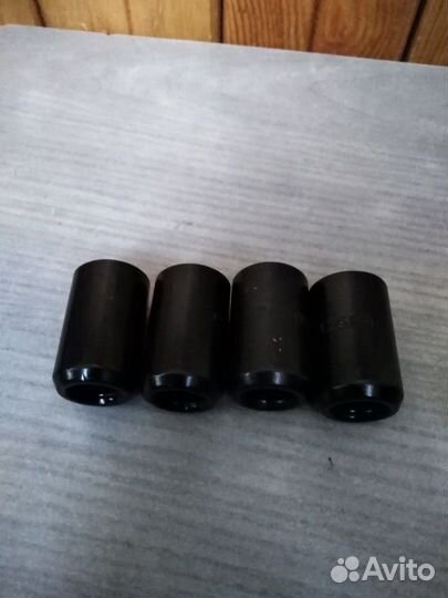 Колёсные гайки 4 шт