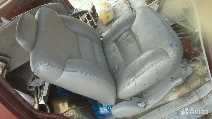 Сидение 2й ряд субурбан 95г-99г