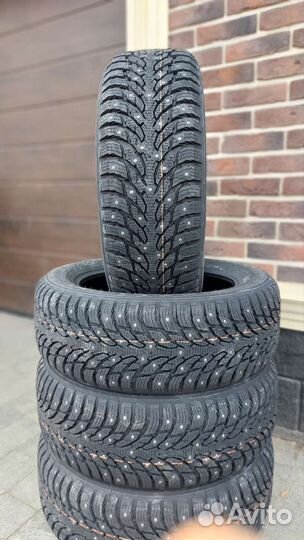 Nokian Tyres Hakkapeliitta 9 SUV 285/60 R18 116T