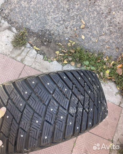 Goodyear Ultragrip Ice Arctic 225/50 R17