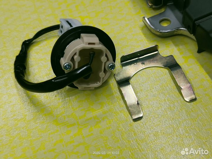 Замок багажника mitsubishi lancer 10 EVO + кнопка