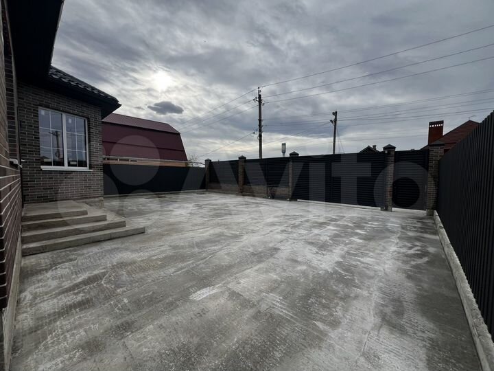 Дом 168,3 м² на участке 4,2 сот.