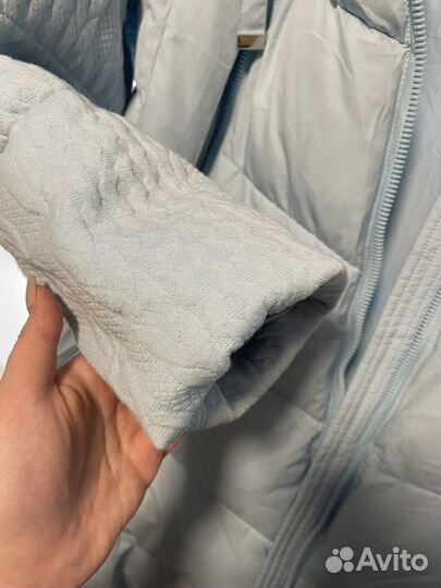 Пуховик женский длинный с капюшоном