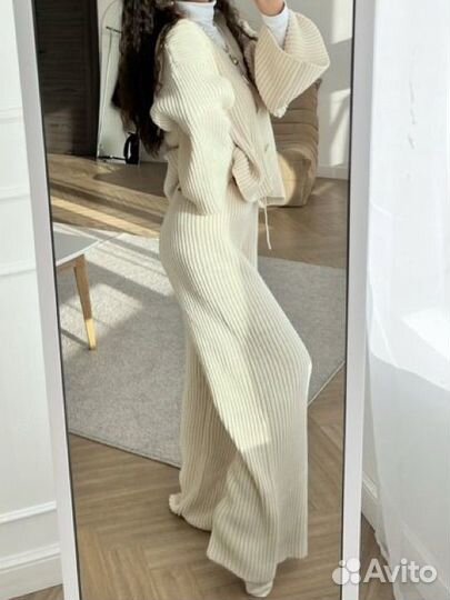 Костюм женский теплый вязаный с брюками