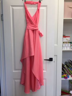 Платье вечернее, ярко розовое