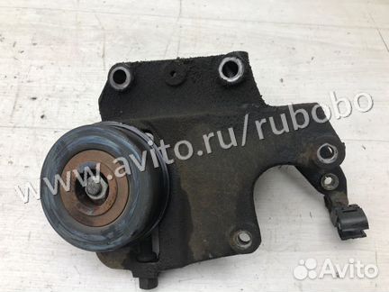 Кронштейн насоса гур Mitsubishi Galant 8 USA 4G64