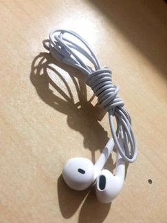Наушники apple