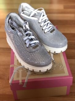 Кроссовки, полуботинки 38-39