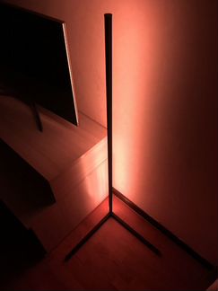 Напольный RGB торшер