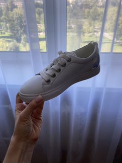 Белые кожаные кеды новые женские