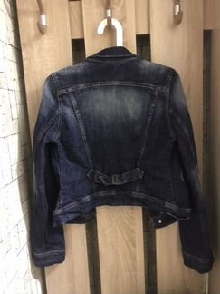 Джинсовая куртка