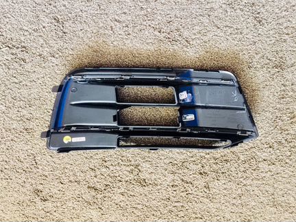 Решетка бампера левая, правая Audi Q5 FY