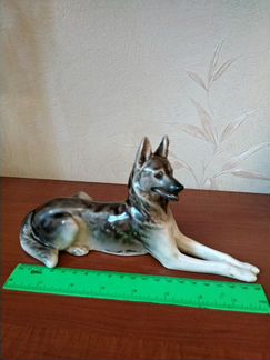 Фигурка собаки