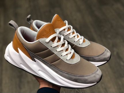 Кроссовки adidas sharks