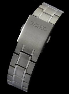 Новые Японские часы seiko(сапфир,титан,100 метров)