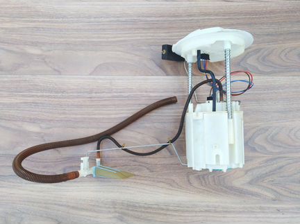 Бензонасос в баке Mercedes X164 W164