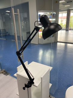 Лампа настольная