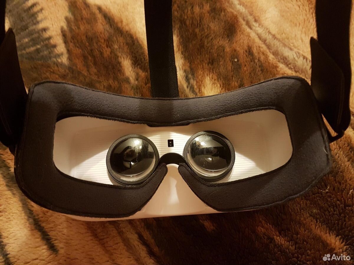 Очки виртуальной реальности Samsung Gear VR 89092977629 купить 2