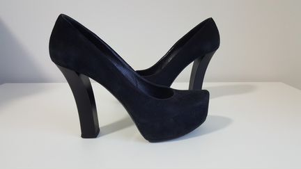 Gianmarco Lorenzi туфли женские замша б/у немного