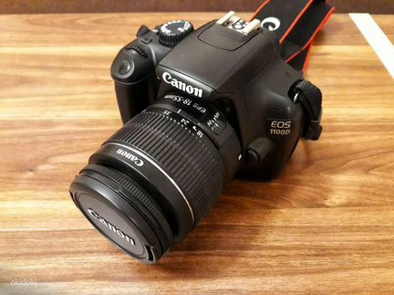 Зеркальный фотоаппарат Canon 1100D как новый