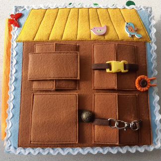 Развивающая книга из фетра