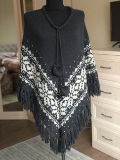 Шерстяное пончо