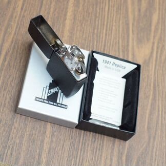 Зажигалка Zippo 1941 Black Crackle (Новая)