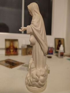 Статуэтка Божией матери-междугорье б.у