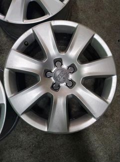 Диски бу оригинал R18 LU на Audi