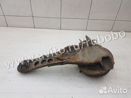 Кулак задний правый Mitsubishi Mirage 5 4G15 1998