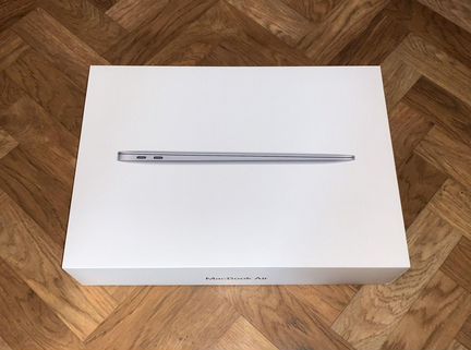 MacBook Air 13” Space Gray early 2020 в отличном с