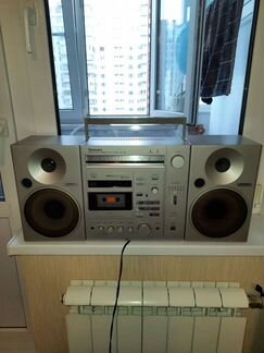 Кассетный магнитафон