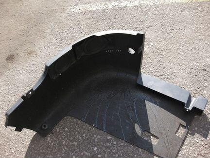 Пластиковый угол высокого бампера правый CG/CR/CP