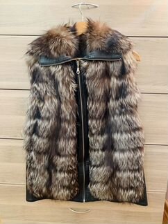 Жилет меховой из чернобурки