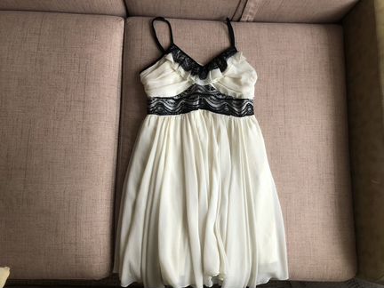 Платье на новый год S белое