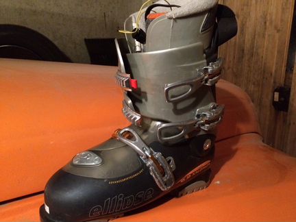 Горнолыжные ботинки 45 размер