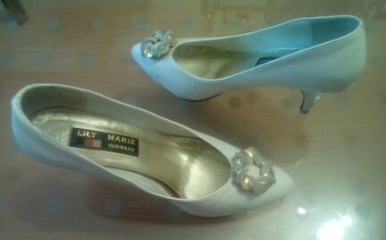 Туфли белые 37 р-р