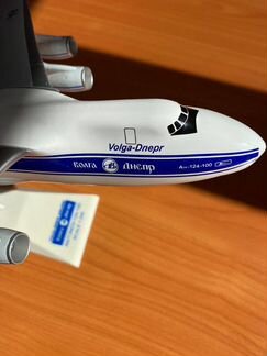 Коллекционный самолет ан-124-100 Руслан Волга-Днеп