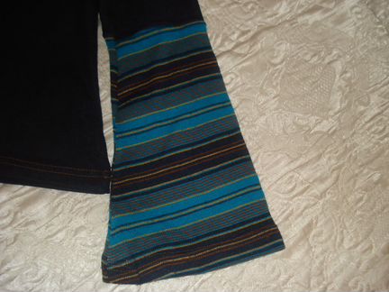 Свитер темно-синего цвета под джинсу б/у