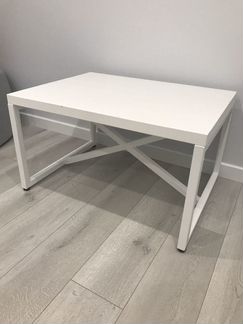 Журнальный столик